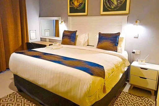 Executive Suite Room 